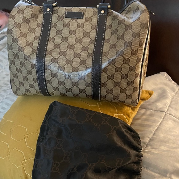 Selling my own Gucci Bag